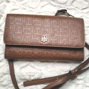 Tommy Hilfiger crossbody bag